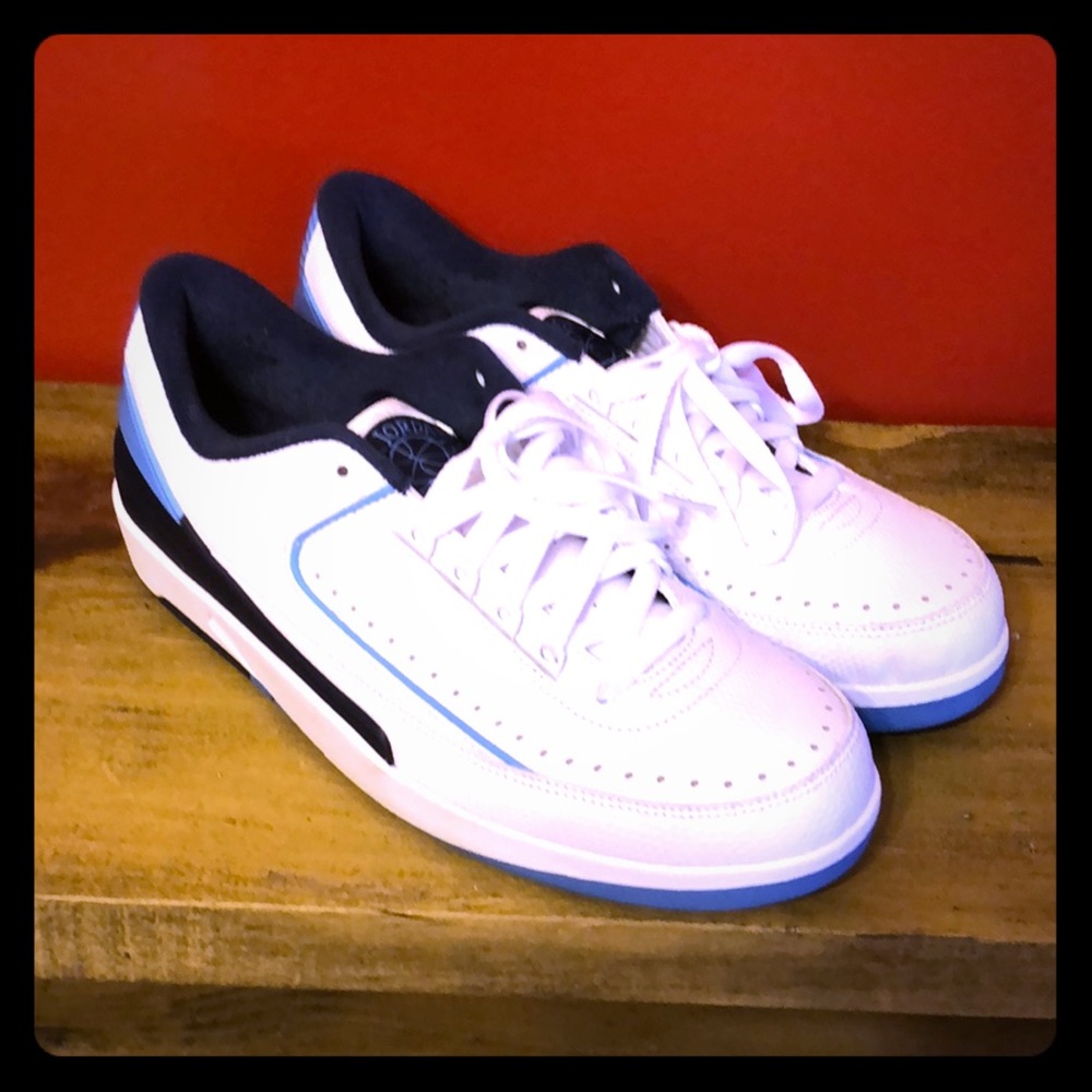 Air Jordan 2 retro low